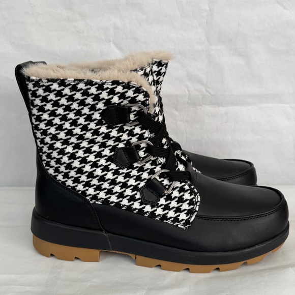 Torrid Black White Houndstooth Lace Up Cold Weather Booties Boots Sz. 10.5 WW - Picture 6 of 12